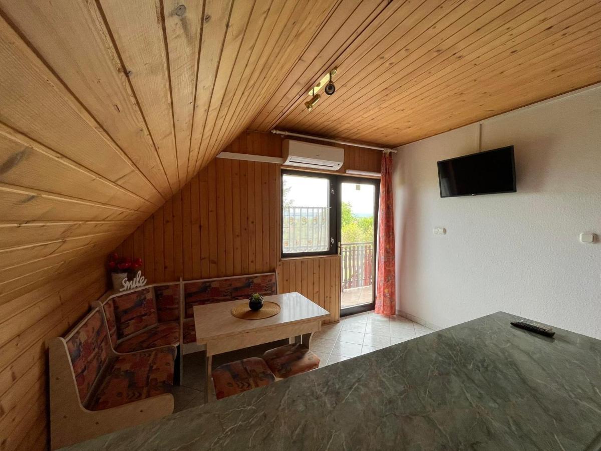 Panna Apartmanhaz Balatonlelle Exterior foto