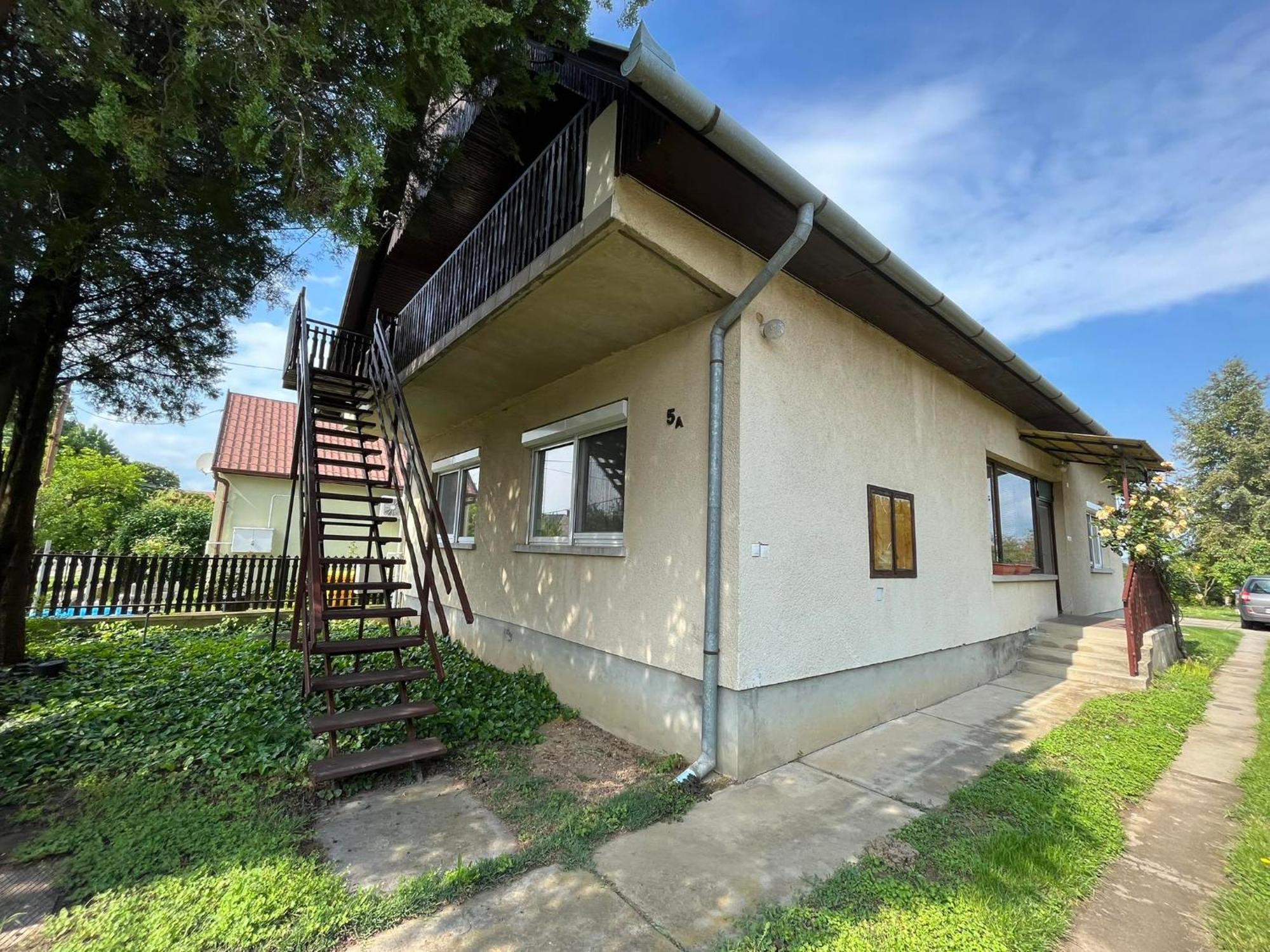 Panna Apartmanhaz Balatonlelle Exterior foto